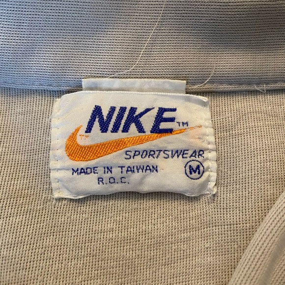 Vintage nike gray and navy jogger jacket - Picture 2 of 4